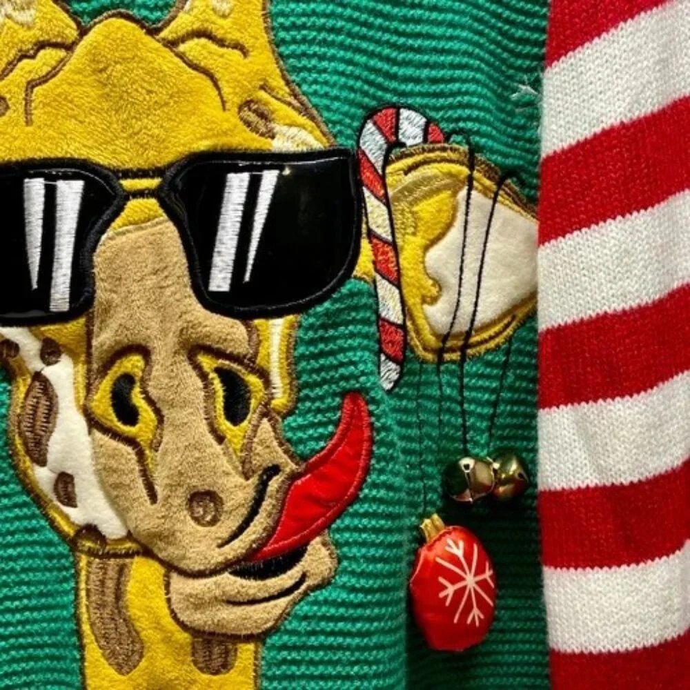 33 Degrees Christmas Sweater Men's XL Multicolor + Giraffe Scarf Beverage Pocket